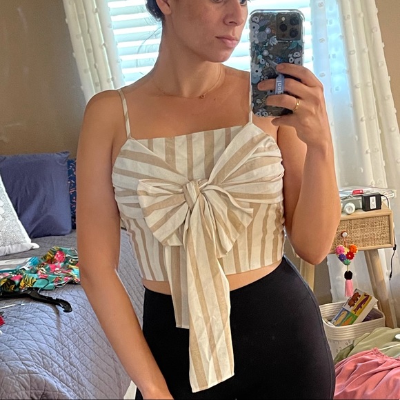 Ivory & Tan Striped Crop Top with Bow - Picture 3 of 4